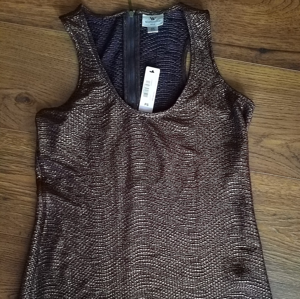 Ladies cooper colored tank
